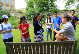 參加國際游學夏令營開闊青少年的視界