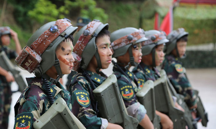 國內(nèi)有哪些特種兵夏令營(yíng)
