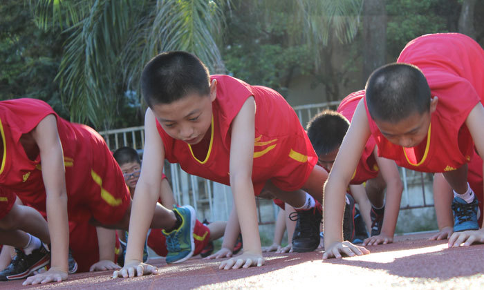 足球夏令營(yíng)