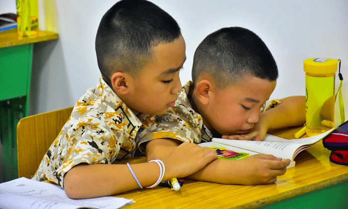 國內(nèi)最艱苦的青少年暑假夏令營