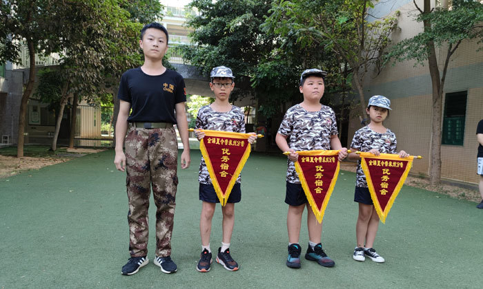 國內(nèi)有哪些特種兵夏令營(yíng)