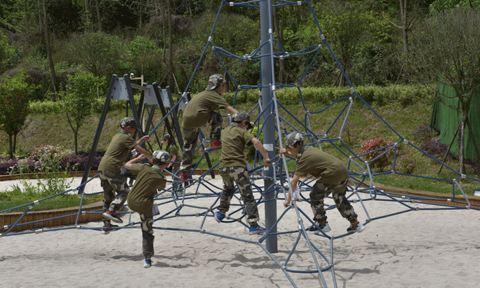 國內(nèi)軍事夏令營費用