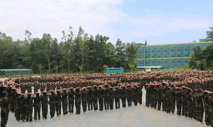 軍事夏令營(yíng)收費(fèi)