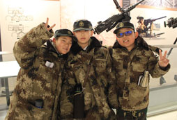 參加一個(gè)月的國(guó)內(nèi)軍事夏令營(yíng)對(duì)孩子有哪些成長(zhǎng)？
