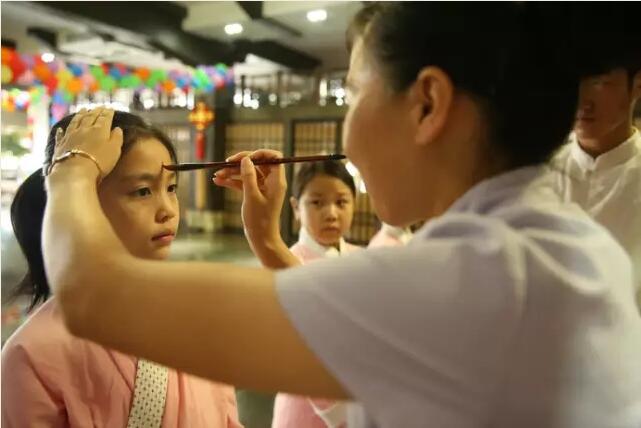 中小學(xué)生參加國學(xué)夏令營可以學(xué)到什么？.jpg