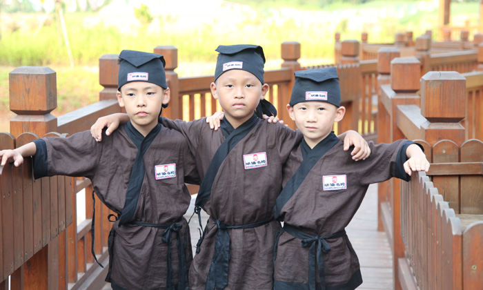 2024年暑期國(guó)學(xué)青少年夏令營(yíng)