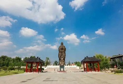 參加親子國(guó)學(xué)夏令營(yíng)做優(yōu)秀少年