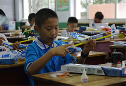 中小學生參加航天科技夏令營能夠學到什么