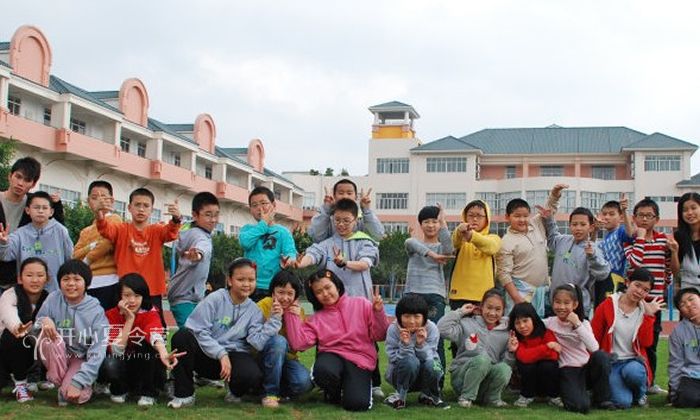 廣州新東方小學生營合影