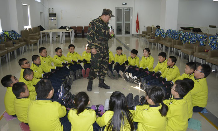 哈爾濱軍訓(xùn)夏令營(yíng)那個(gè)好
