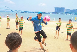 青少年參加海邊夏令營有什么好處？