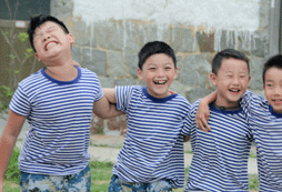 小學(xué)生海濱夏令營(yíng)多少錢？七大精品機(jī)構(gòu)價(jià)格一覽