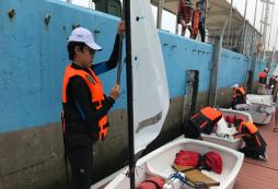 海濱夏令營帶你乘小舟游大海