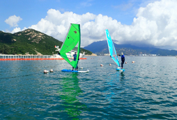  暑假讓孩子參加海濱夏令營吧