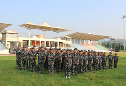 參加海南軍事夏令營(yíng)能讓孩子得到什么呢？