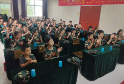 航圖軍事夏令營好不好？