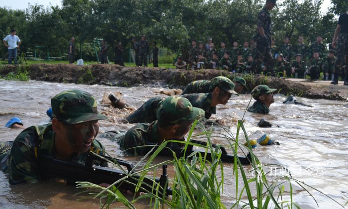 杭州軍事夏令營(yíng)