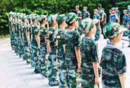 杭州軍事化夏令營(yíng)哪些口碑好