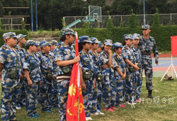 杭州軍事夏令營(yíng)隊(duì)列生活中應(yīng)注意哪些問(wèn)題？