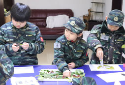 參加杭州軍事夏令營(yíng)全面培養(yǎng)孩子各項(xiàng)素質(zhì)！