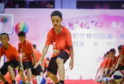 暑假臨海中小學(xué)生籃球夏令營(yíng)有什么優(yōu)勢(shì)？
