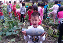 參加杭州國學(xué)夏令營爭做當代國學(xué)先鋒！