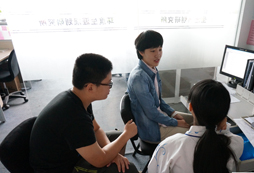 夏令營的小組討論