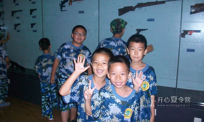參加合肥少兒軍事化夏令營(yíng)發(fā)現(xiàn)不一樣的自己！