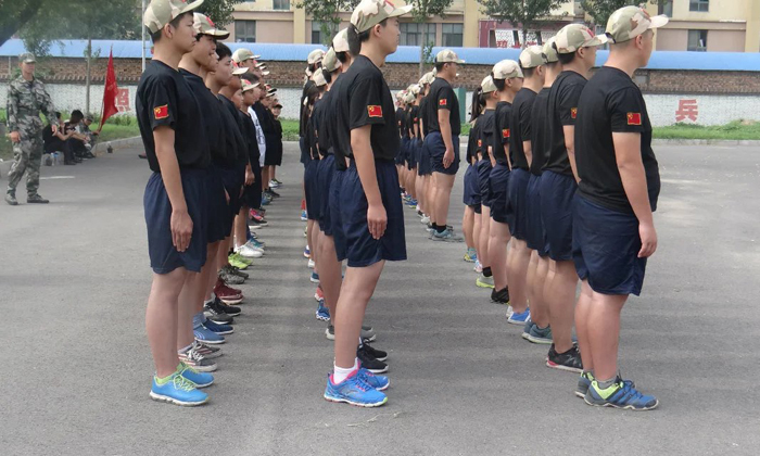 前往河南參加軍事夏令營需要攜帶哪些東西.jpg