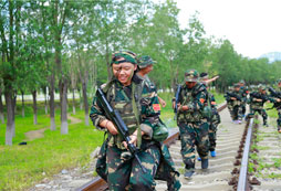 河南軍訓(xùn)夏令營(yíng)哪家好？