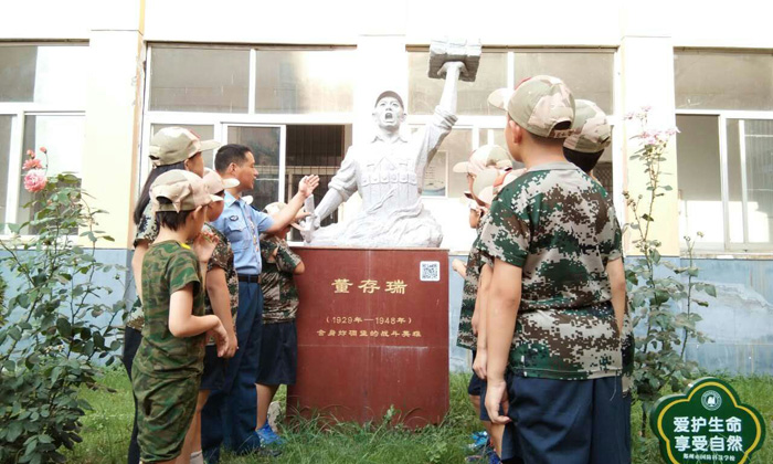 全天的軍營生活規(guī)范孩子行為習慣.jpg