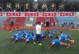 孩子缺乏自信可以參加紅黑騎士足球夏令營嗎？