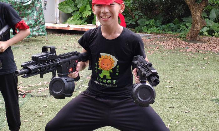 雙槍掃射