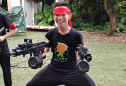 雙槍掃射