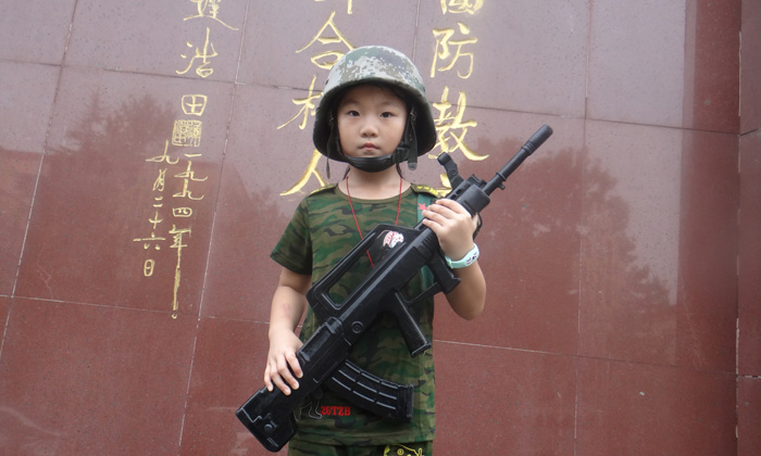 培養(yǎng)學(xué)員不怕吃苦的軍人作風(fēng)