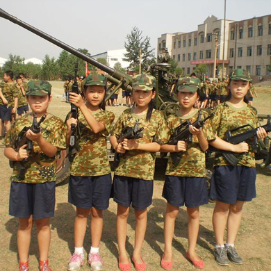 孩子不愿意參加河南軍事夏令營家長該怎么辦