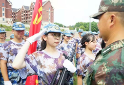 列隊表演