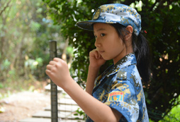 颯爽女兵