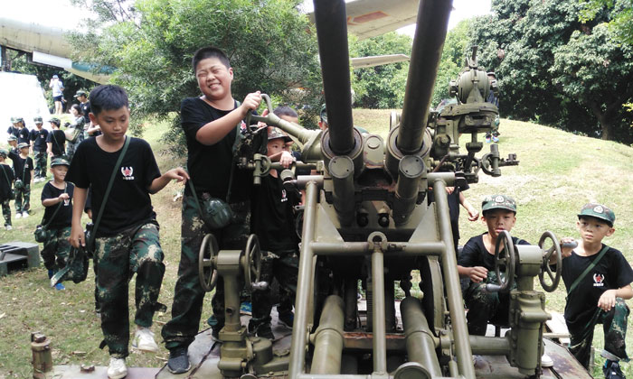 與武器的近距離接觸