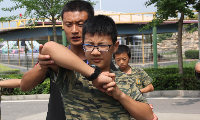 黃埔軍旅特戰(zhàn)精兵夏令營讓孩子成為更優(yōu)秀的人