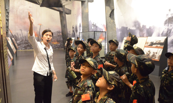 黃埔軍旅拓展夏令營能讓孩子學(xué)到什么？