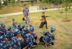 黃埔名將軍事夏令營(yíng)對(duì)孩子有哪些幫助