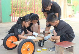 創(chuàng)意制作小車