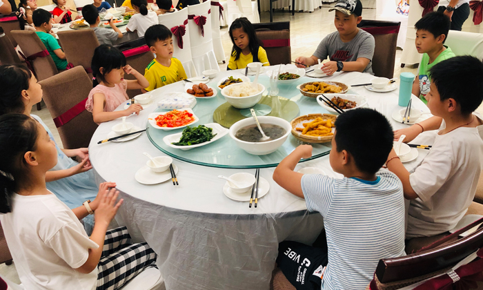 豐盛午餐