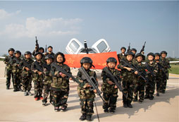 華北兒童軍事夏令營提高孩子自我保護(hù)能力