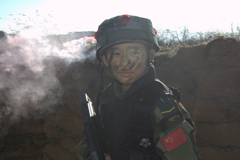 上海周邊有14天的特種兵軍事夏令營(yíng)嗎？