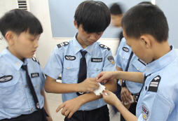 參加山東體驗(yàn)式教育夏令營體驗(yàn)不同職業(yè)的感覺