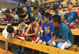  參加上海籃球夏令營提升青少年技術和綜合素質(zhì)