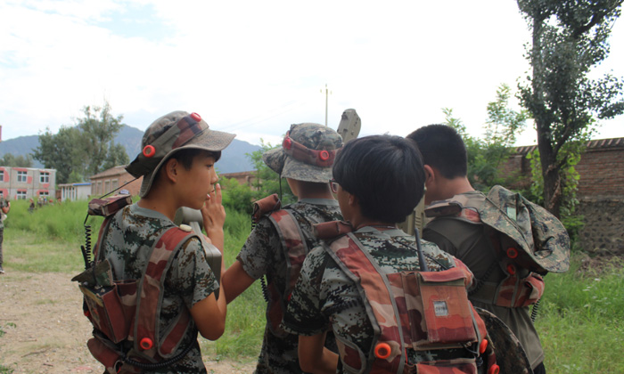 江西吃苦軍事夏令營(yíng)
