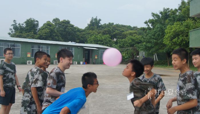 華南特種兵夏令營圓青少年一個英雄夢.jpg